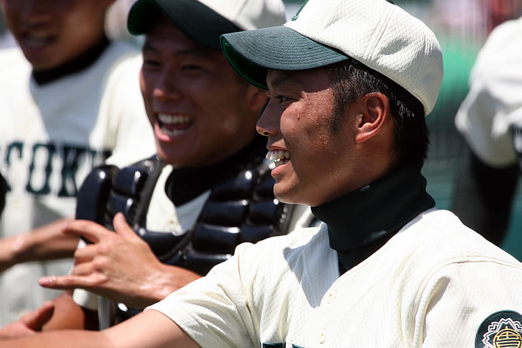 報徳学園高校　試合帽子 Amazon.co.jp: 報徳学園 高校野球 野球部 野球帽 男女兼用 登山 釣り